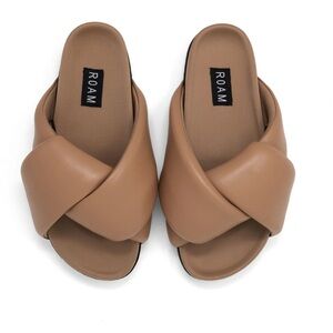 Roam Vegan Leather Puffy Sandal